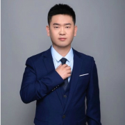 李强伟